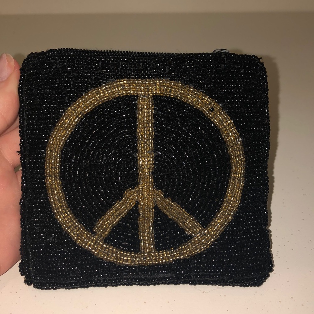 hottttt peace sign wallet